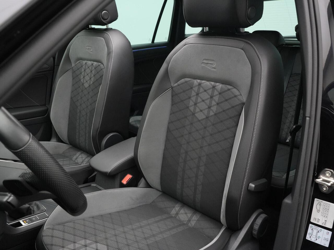 Volkswagen TIGUAN 1.4 TSI eHybrid 245 pk DSG R-Line Business+ | Panoramadak | IQ Light | Achteruitrijcamera | Park Assist | Cruise Control | Side Assist | 19 inch