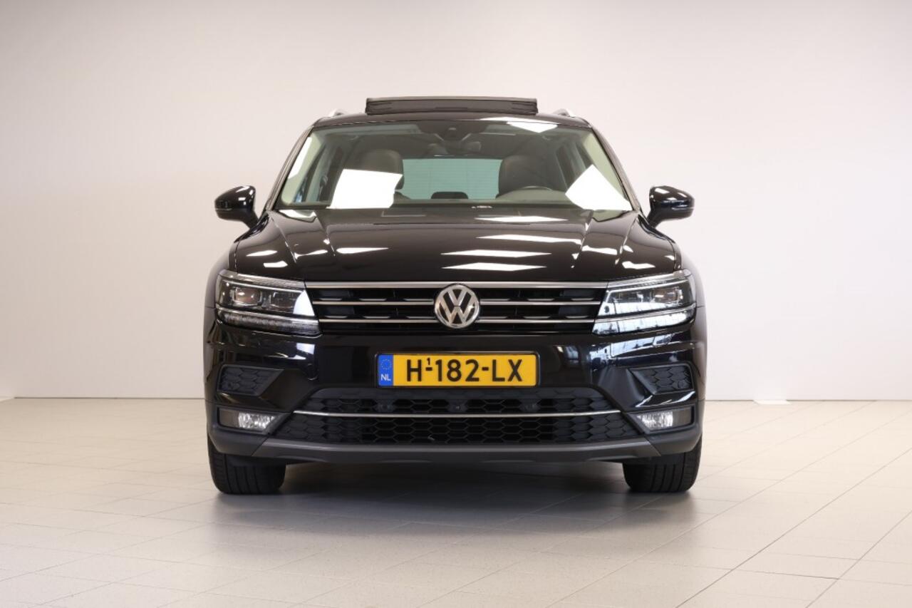 Volkswagen TIGUAN 1.5 TSI ACT Highline - Pano - Leder - ACC - CarPlay - Virtual cockpit