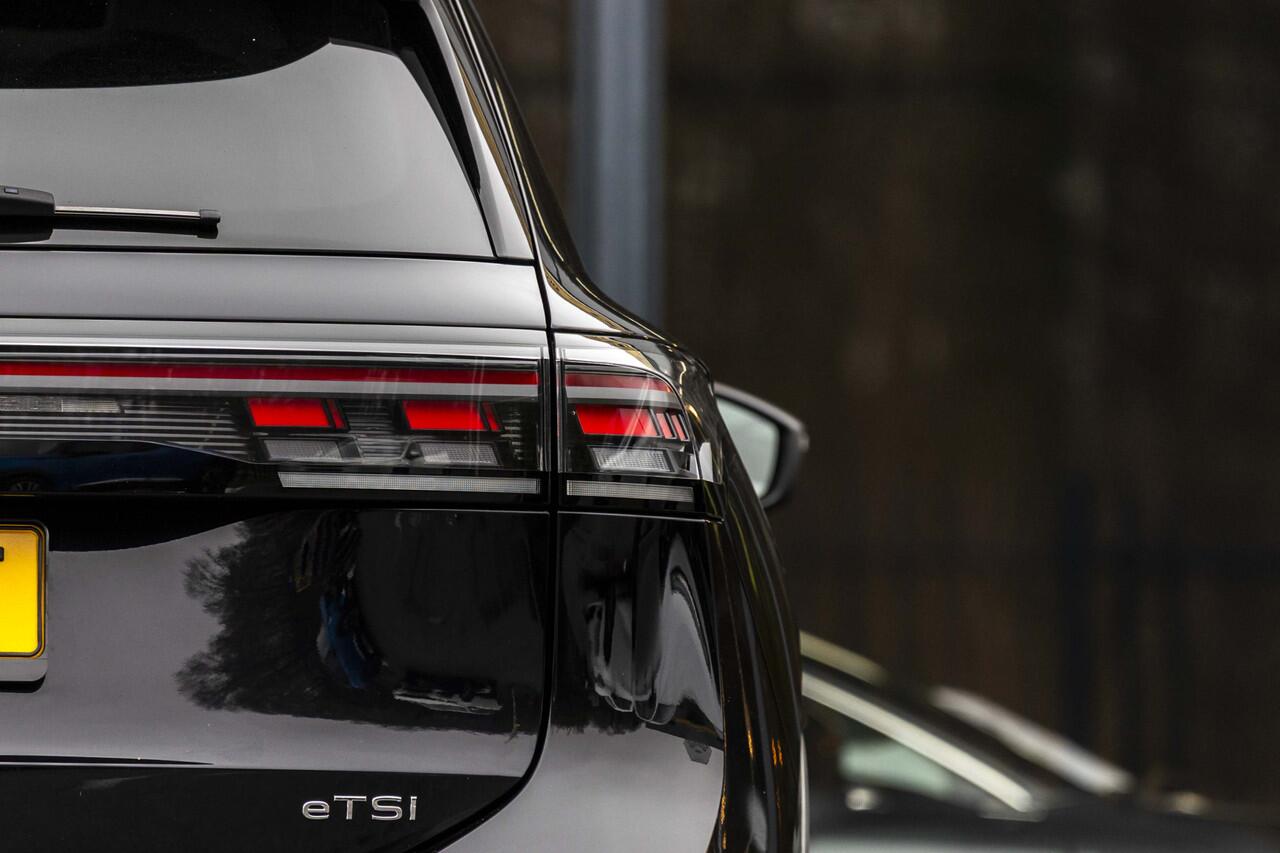 Volkswagen TIGUAN 1.5 eTSI Life Edition panoramadak