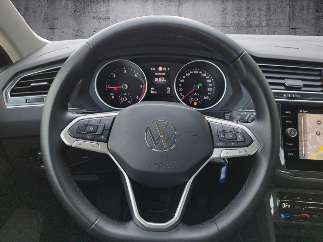 Volkswagen TIGUAN 2.0 TDI 4Motion 150 PK DSG ACC LED Navi Stoelverwarming 18 Inch