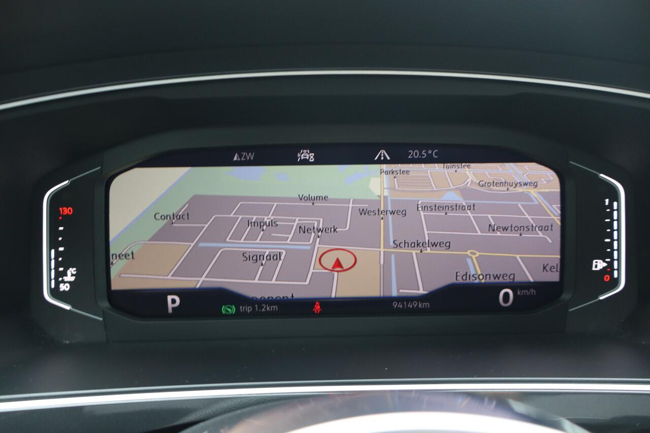 Volkswagen TIGUAN 1.5 TSI ACT Highline Business R NL-Auto!! Panoramadak I Apple Car-Play