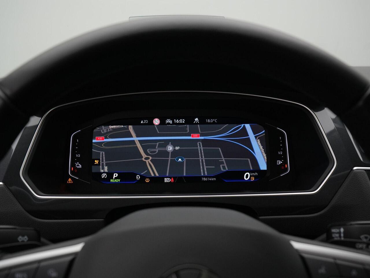 Volkswagen TIGUAN 1.4 TSI 245 pk DSG eHybrid Active | Panoramadak | Navigatie Discover Pro | Adaptief onderstel | IQ Light | Rondomzicht camera | Head-up display | Stuur-/stoelverwarming