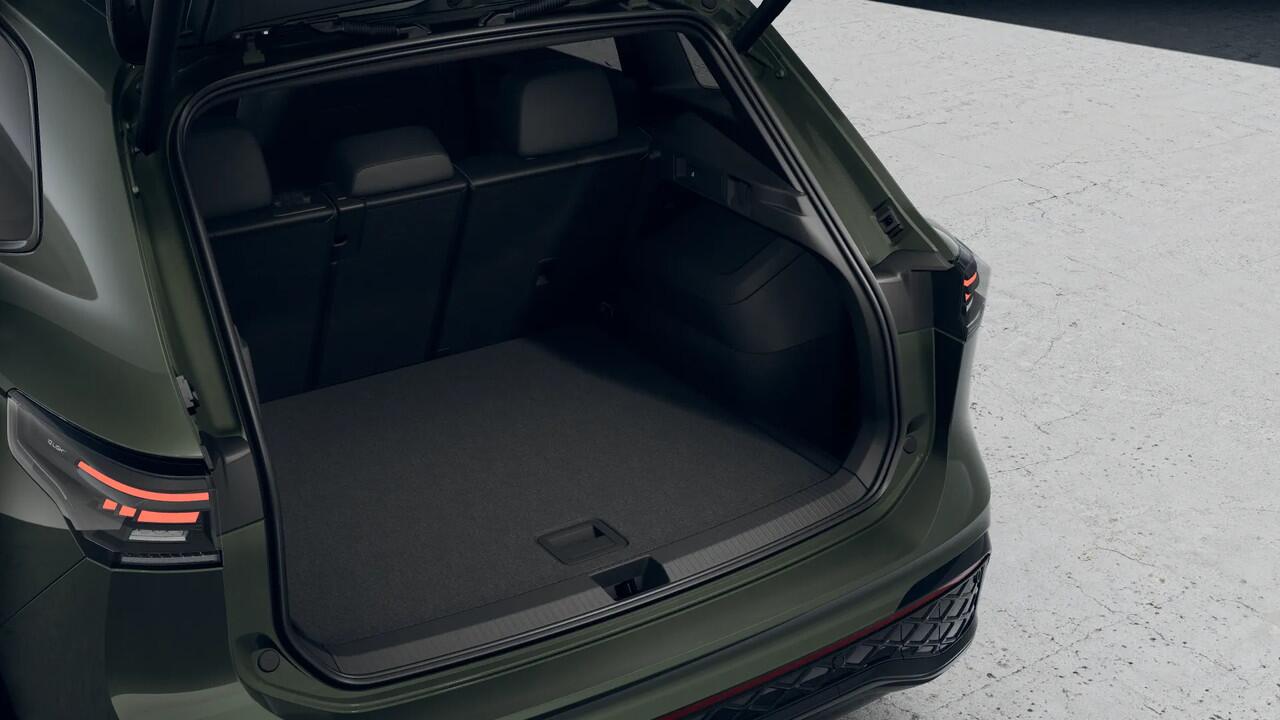 Volkswagen TIGUAN 1.5 eHybrid 272 6DSG R-Line Edition Automaat | Black Style Pakket