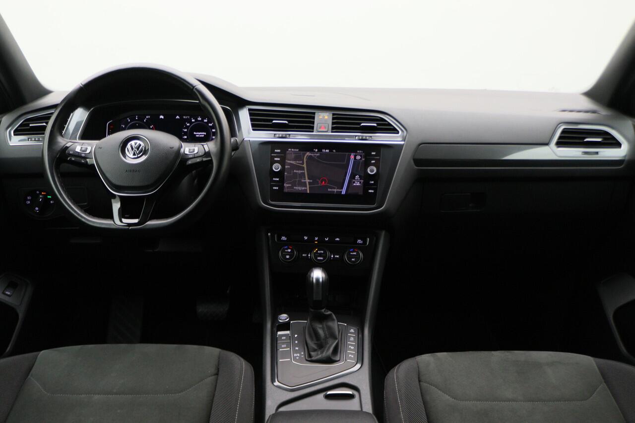 Volkswagen TIGUAN Allspace 1.5 TSI DSG Highline Business R Virtual Cockpit, ACC, Verwarmde Voorruit, Camera, Apple Carplay, LED, 19''
