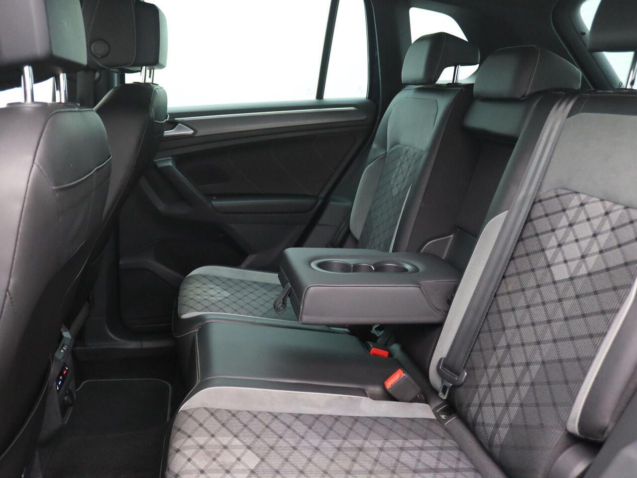 Volkswagen TIGUAN 1.4 TSI eHybrid R-Line Business+ 245PK DSG Matrix-LED, 360gr. Camera, Elektr. Achterklep, Side assist, Keyless, Virtual Cockpit, Park Assist, 19" LM Velgen