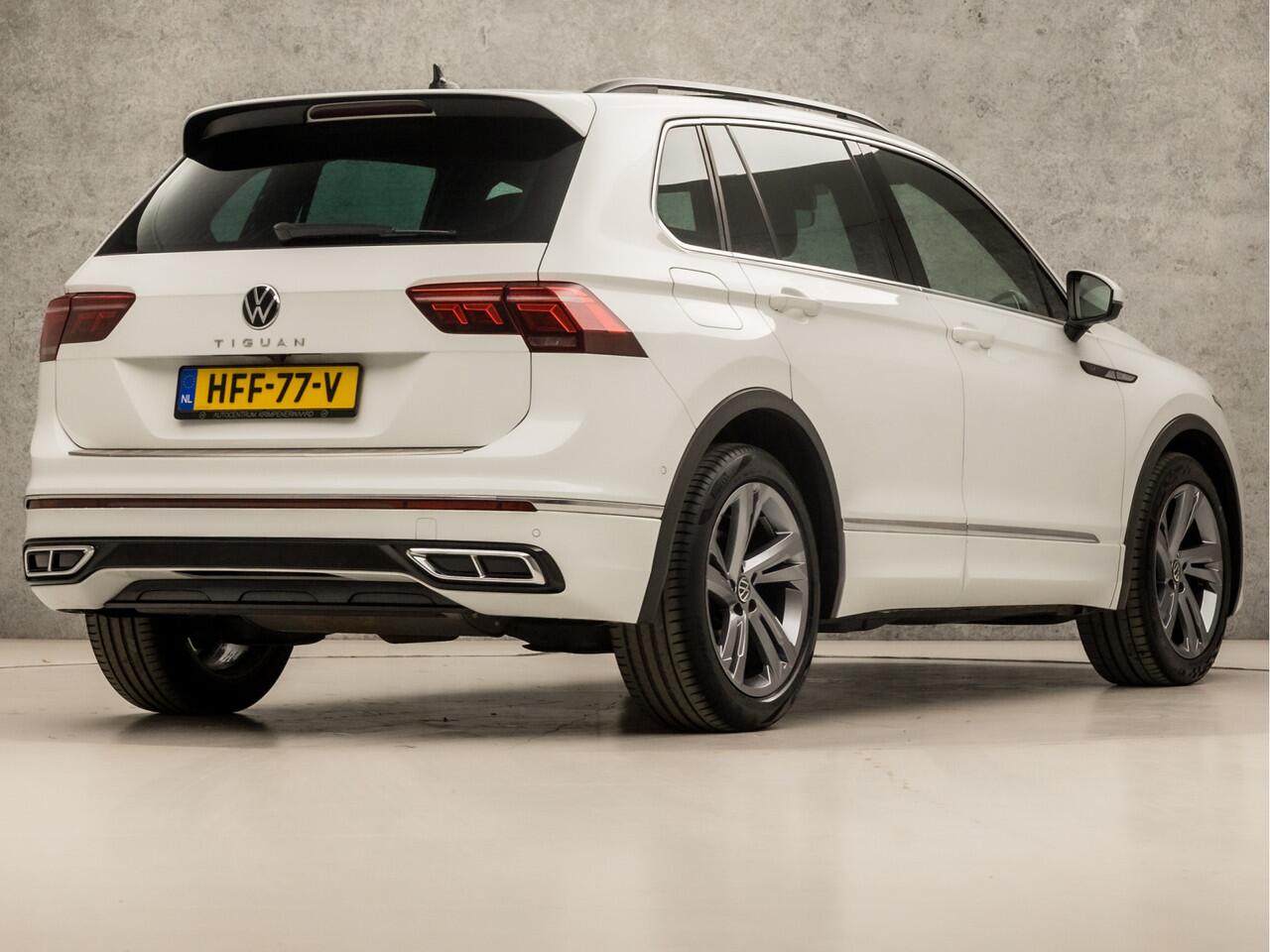 Volkswagen TIGUAN 1.5 TSI R-Line Sport 150Pk Automaat (2X R-LINE, PANORAMADAK, NIEUW MODEL, VIRTUAL COCKPIT, IQ LIGHT, HEAD-UP DISPLAY, DYNAMISCHE KNIPPERLICHTEN, APPLE CARPLAY, CAMERA, KEYLESS, NIEUWSTAAT)
