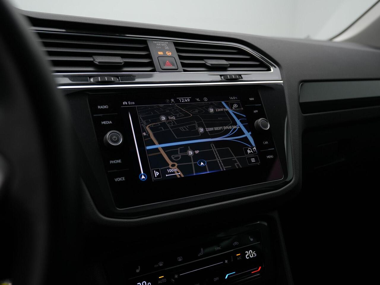 Volkswagen TIGUAN 1.5 TSI 150 pk DSG Elegance | Achteruitrijcamera | Stuur-/stoelverwarming | Navigatie | Adaptive Cruise