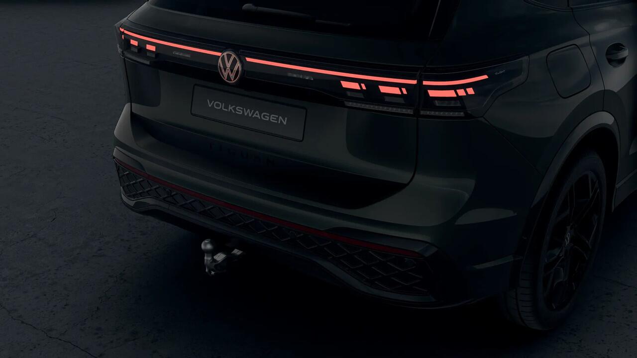 Volkswagen TIGUAN 1.5 eHybrid 272 6DSG R-Line Edition Automaat | Black Style Pakket