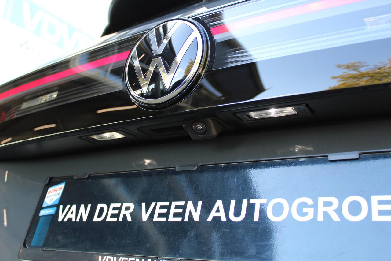 Volkswagen TIGUAN 1.5 eHybrid R-Line Edition | Direct Leverbaar !! | Head-Up Display | Panoramdak | Massage stoelen | 360 Camera | 272 PK | Massage Stoelen | IQ.Lights | Elektrische Kofferklep | Stoel/Stuur Verwarming | Draadloze Telefoonlader | Virtual Cockpit | Adaptive 