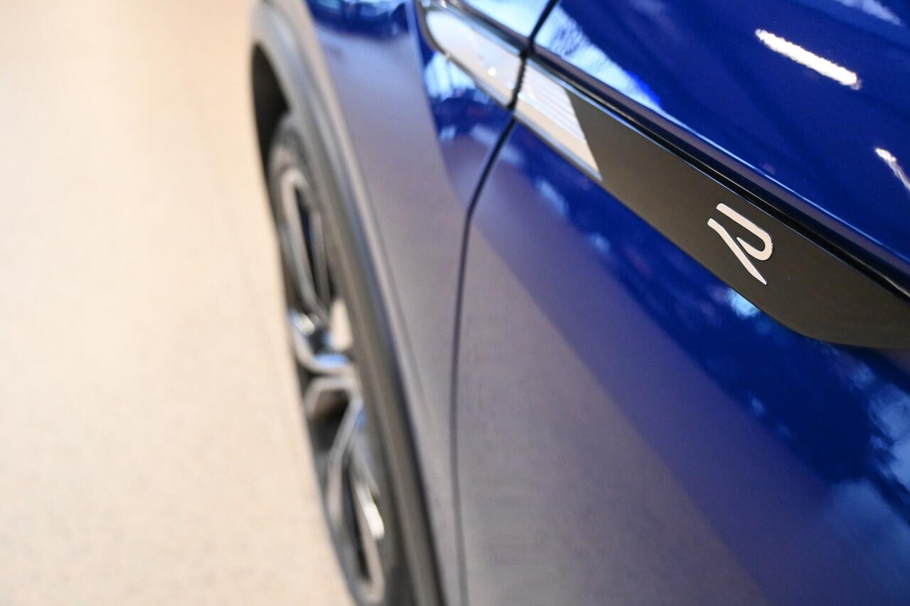 Volkswagen TIGUAN 2.0 TSI 320pk R 75 Edition 4Motion | DCC | Pano | IQ. Light | Camera | Trekhaak | 100% (Dealer) onderhouden label