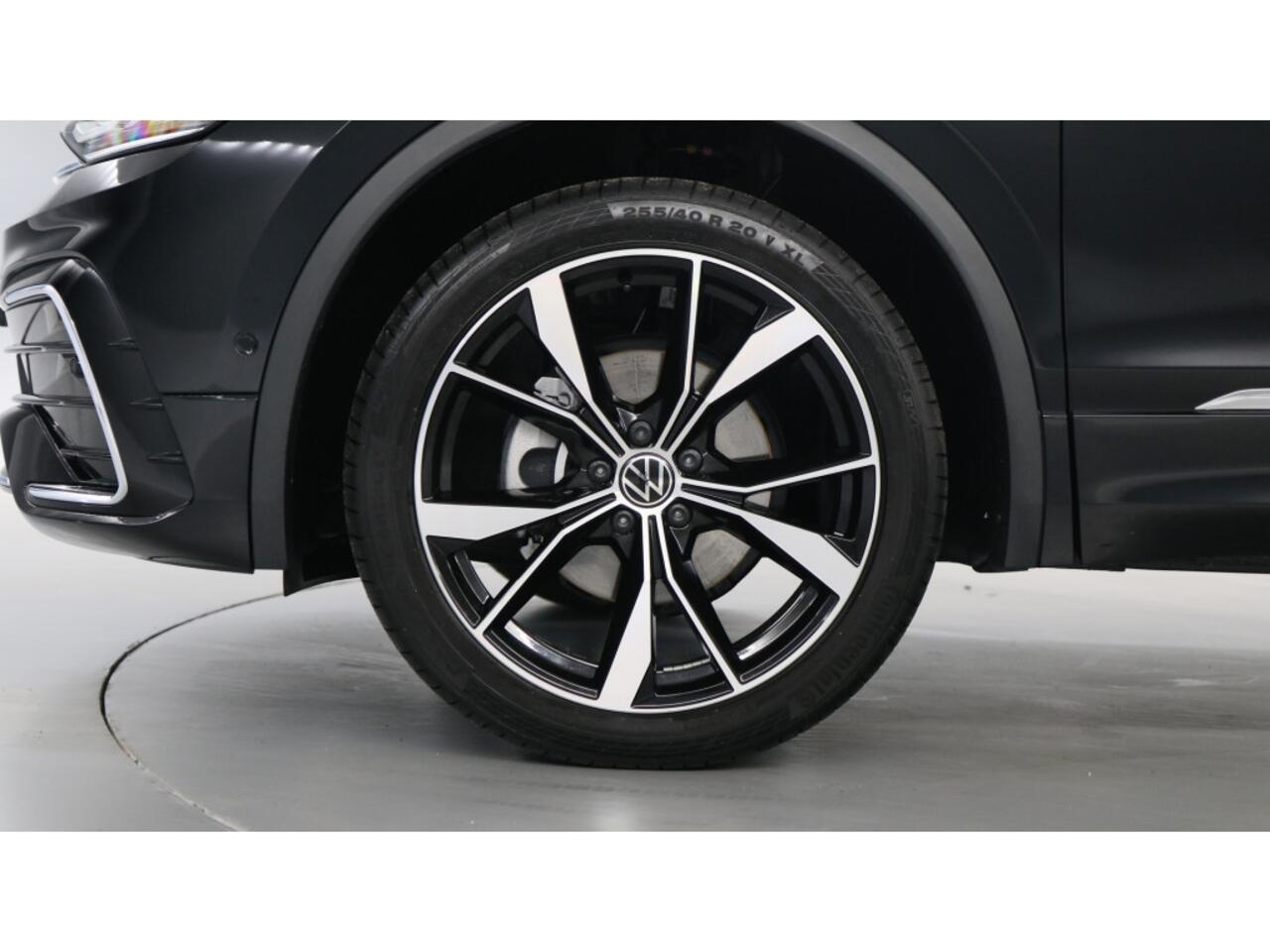 Volkswagen TIGUAN Allspace 1.5 TSI 150pk DSG R-Line Business 7p. Trekhaak