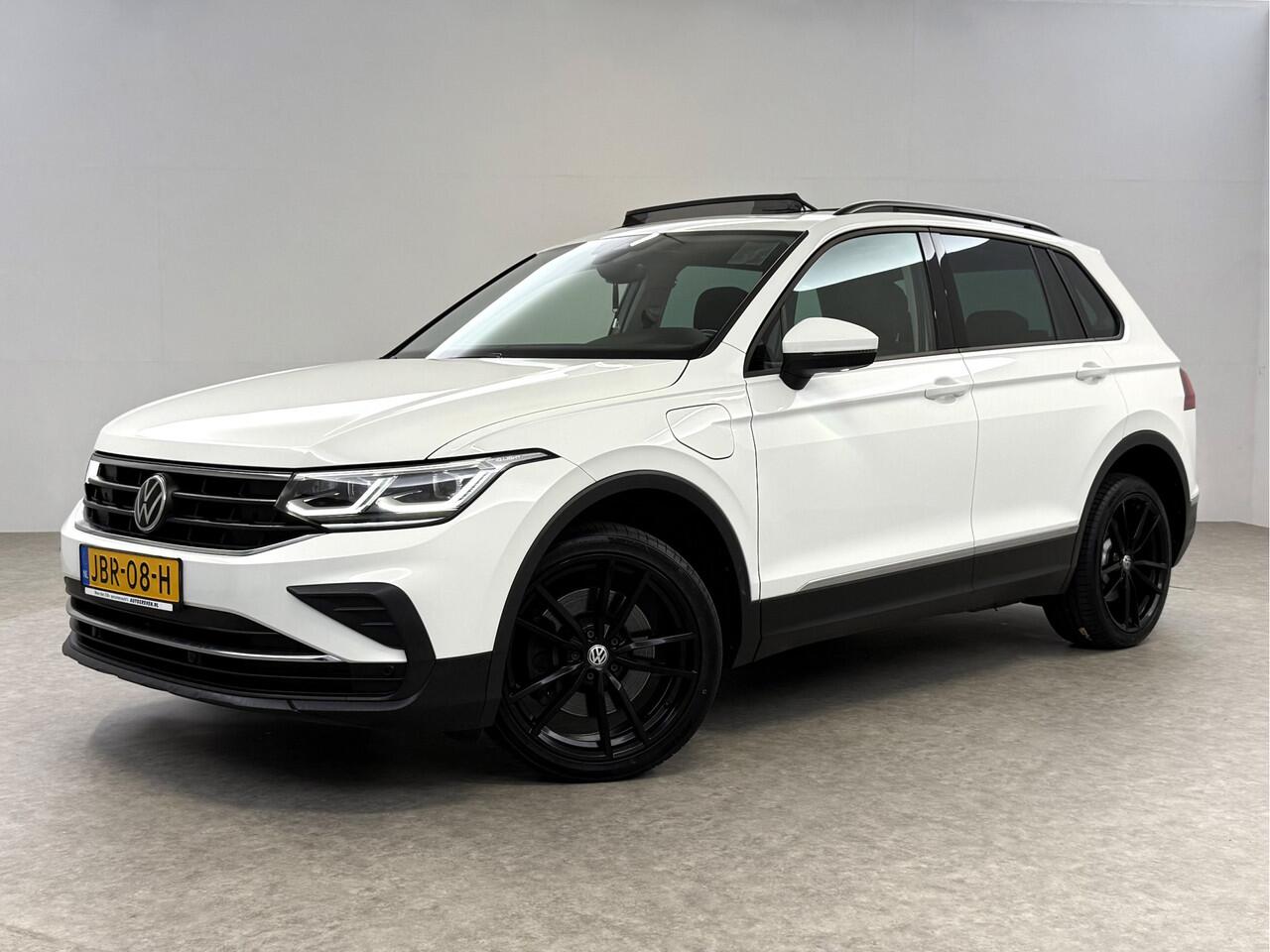 Volkswagen TIGUAN 1.4 TSI eHybrid 225PK R-Line | SOH 93% | Pano | IQ Light | Virtual | Camera | Stuur/Stoelverw. | Adap. Cruise | Carplay | Trekh.