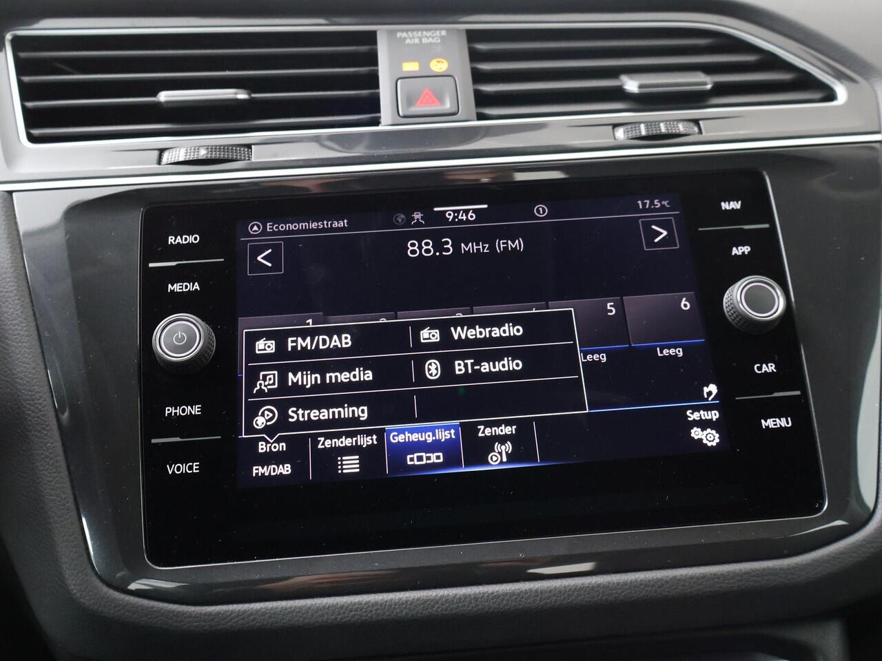 Volkswagen TIGUAN 1.4 TSI eHybrid Life | 245 PK | SoH 86% | Automaat | Climate Control | Adpative cruise control | Apple Carplay/Android Auto |