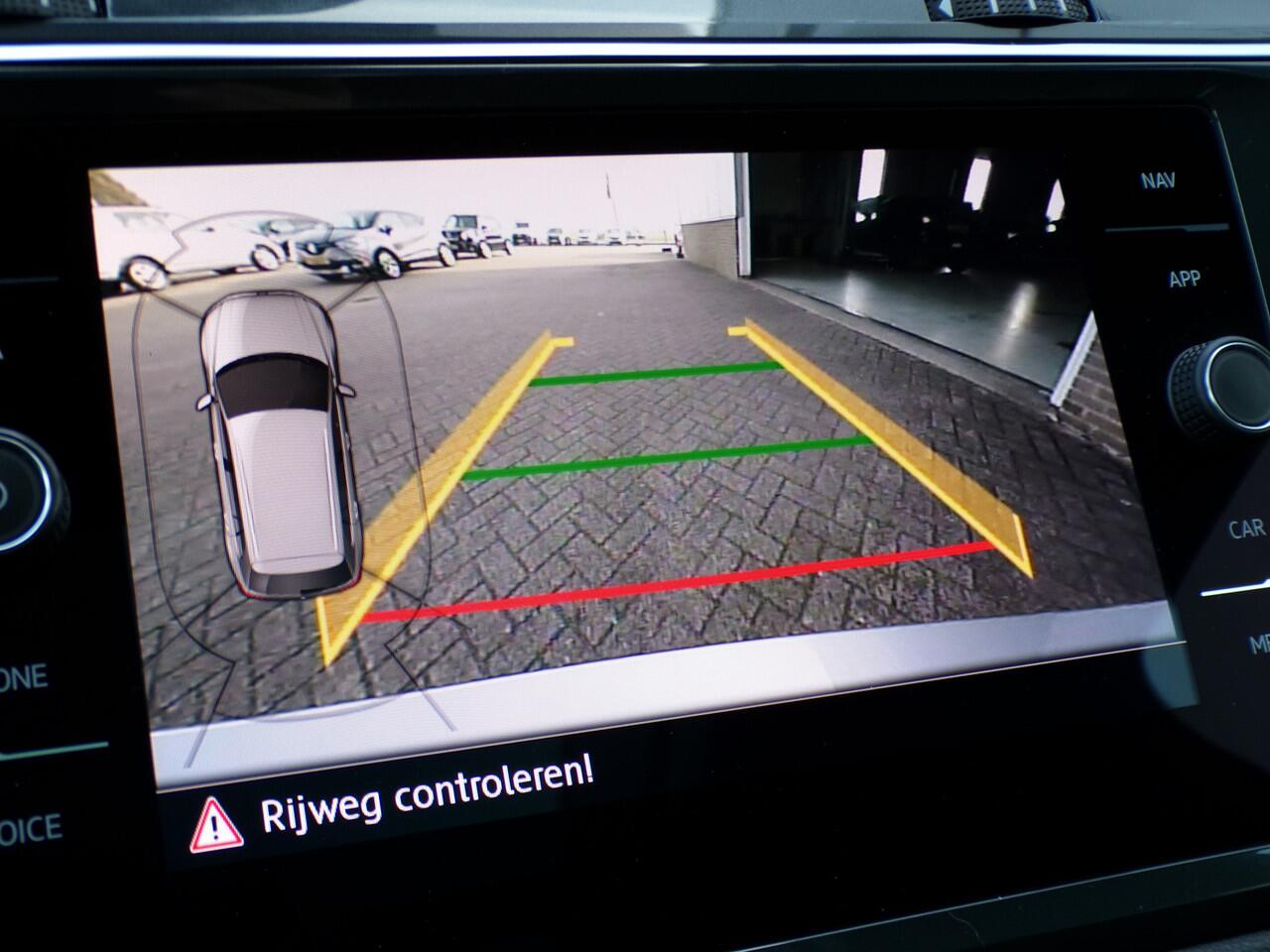 Volkswagen TIGUAN All-space - Allspace 1.5 TSI Highline Business R 7p., Trekhaak / Carplay + Android Auto / Full LED / Elektr. Schuifdak / Camera + Sensoren / 20'' LMV