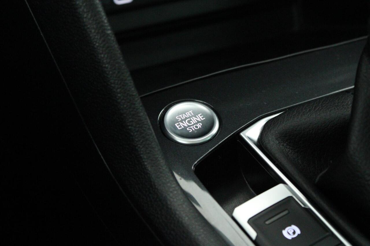 Volkswagen TIGUAN 1.4 TSI 245pk eHybrid Elegance 360Camera Keyless Virtual Cockpit Navigatie Panoramadak