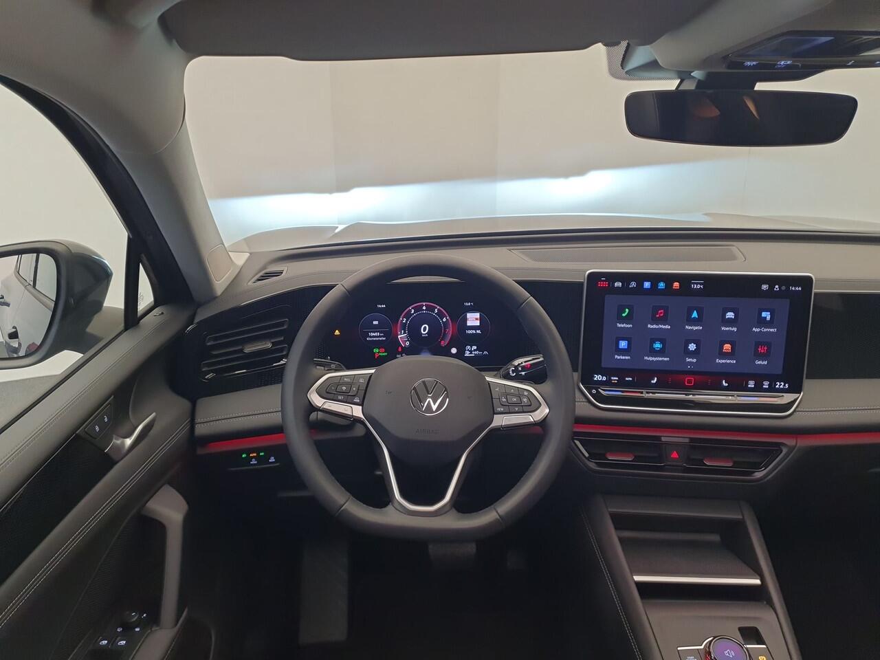 Volkswagen TIGUAN 1.5 eTSI 150pk DSG/AUT Life Wegklapbare trekhaak, Panoramadak, Keyless