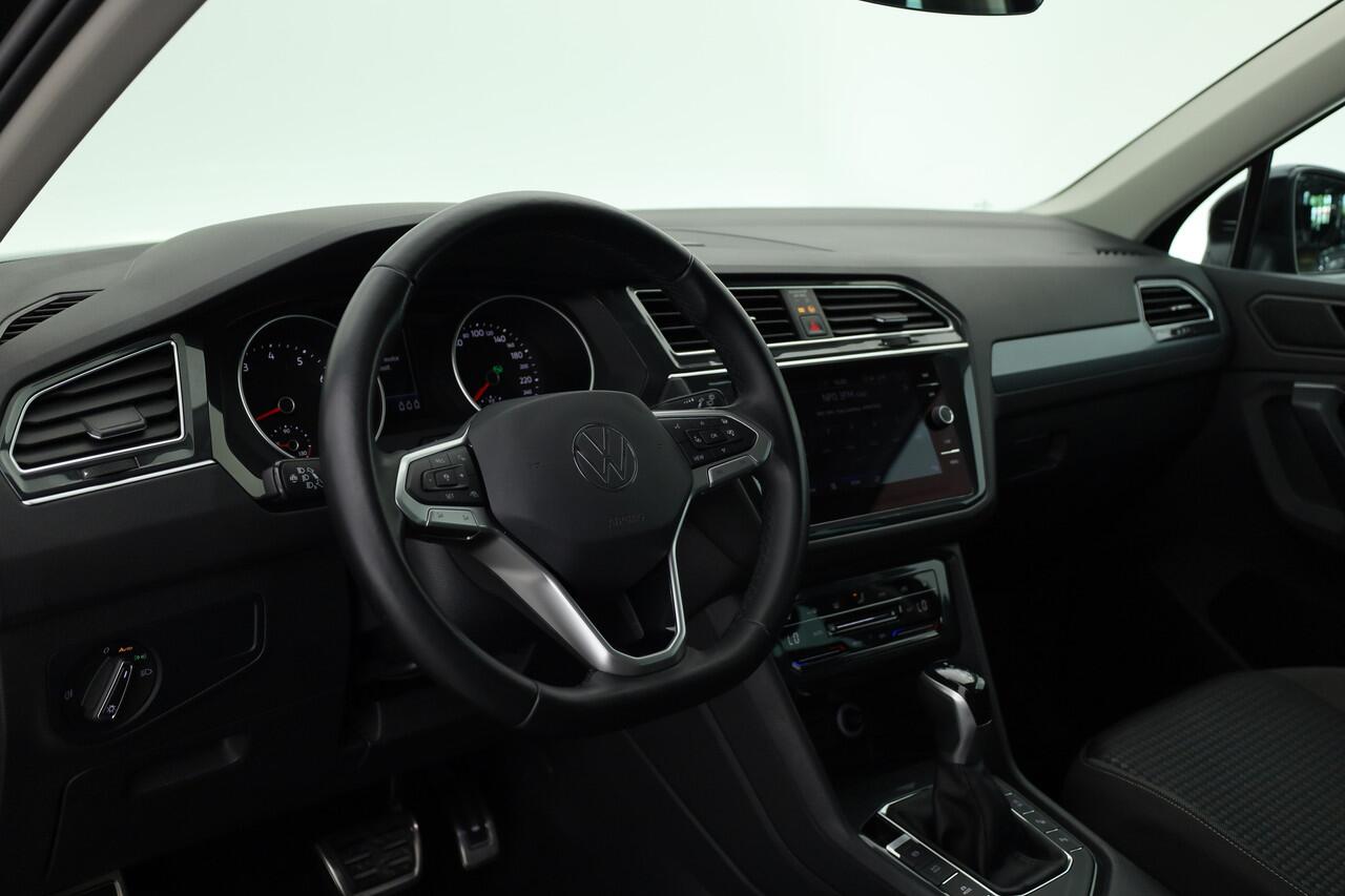 Volkswagen TIGUAN 1.5 TSI DSG 150pk ACT | Navi | Camera | Travel Assist | Stoel- Stuurverw. | Dodehoekdet.