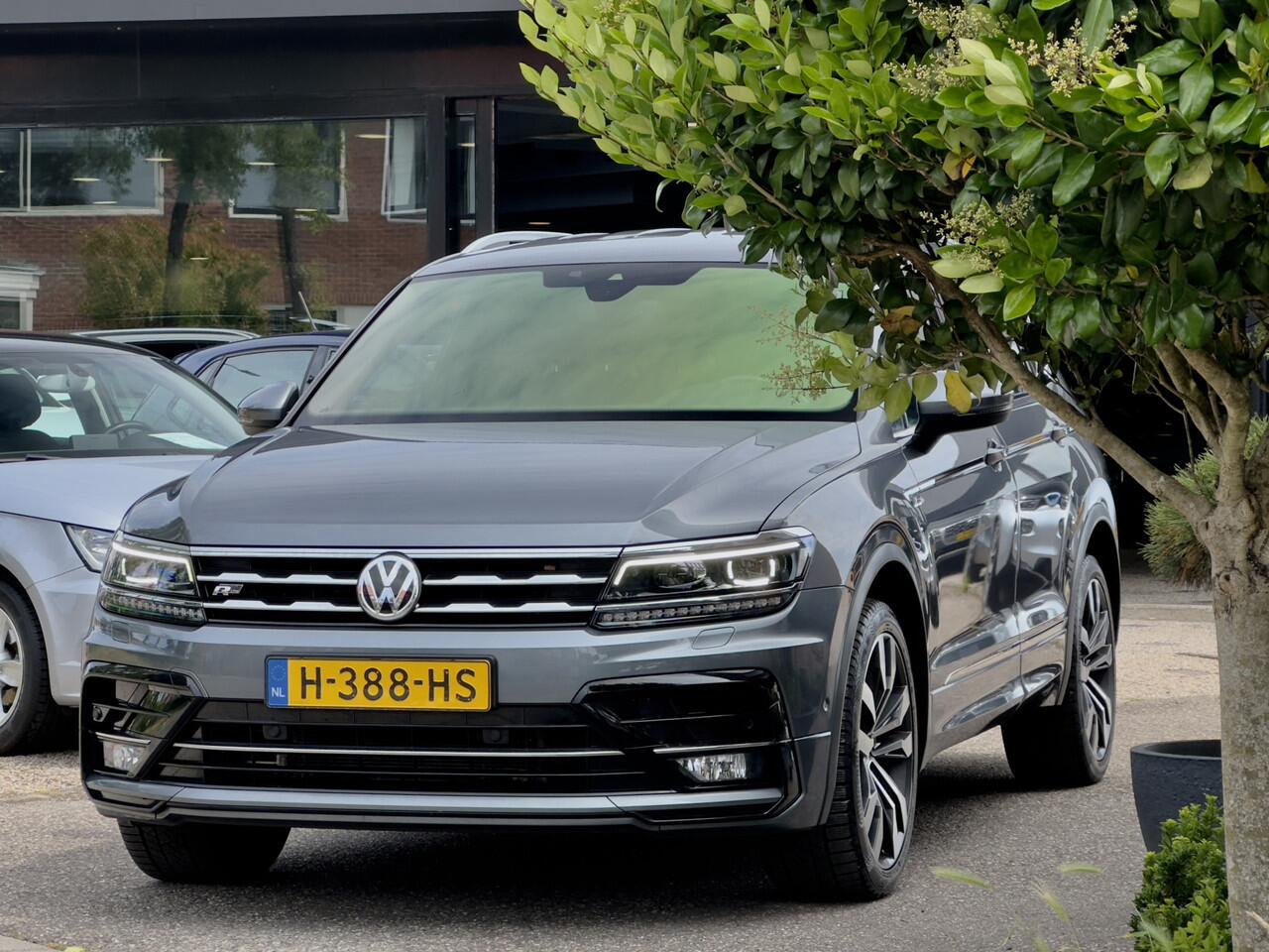Volkswagen TIGUAN Allspace 1.5 TSI AUT7 3X R-LINE VOL-LEDER 20 INCHE NAVI CAMERA DIGI-DASH APPLE-CARPLAY LED PDC