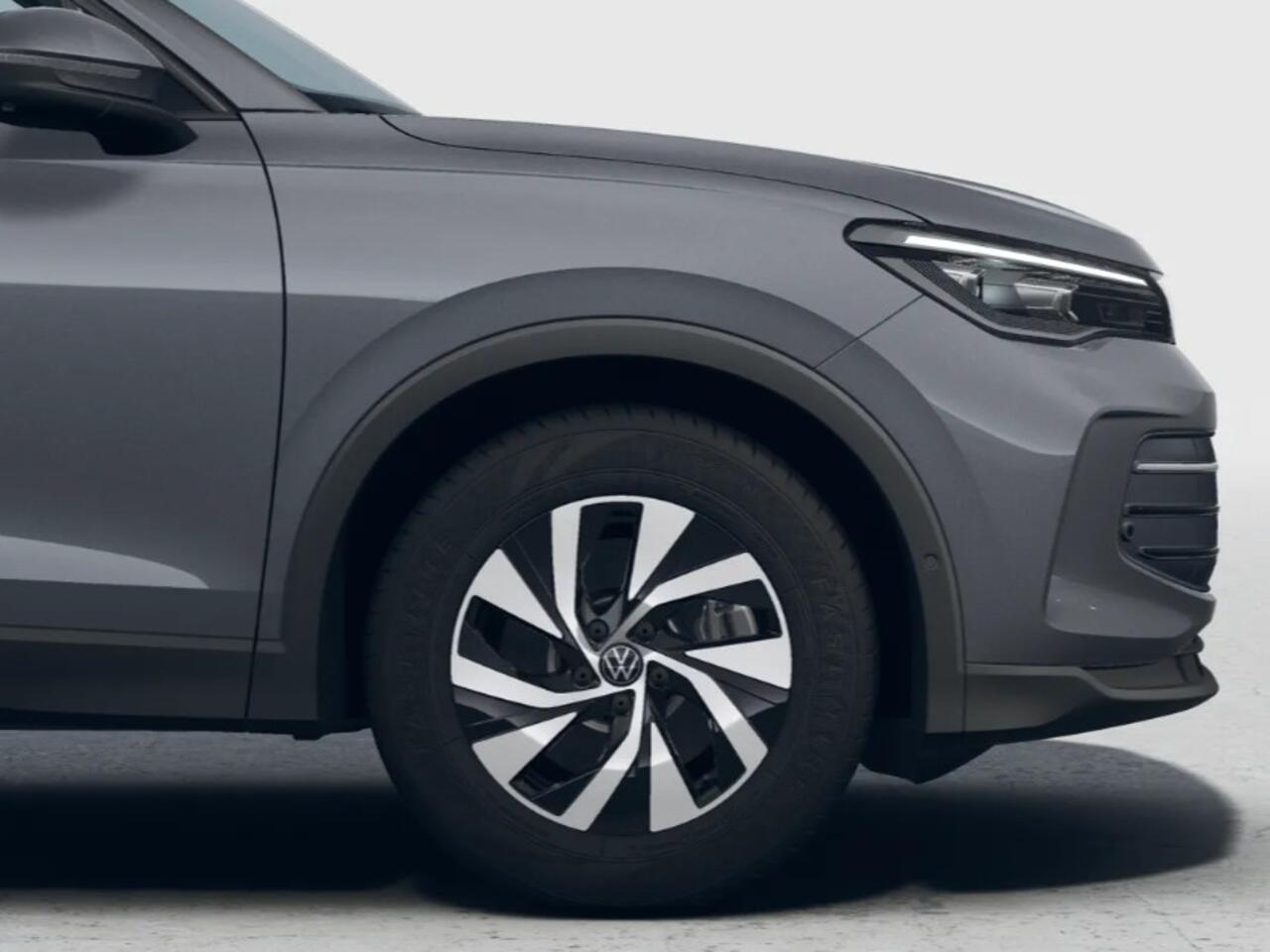 Volkswagen TIGUAN Life Edition 1.5 eHybrid 204 PK 6 versn. DSG PRIVATE LEASE VANAF ¤530P/M · Achteruitrijcamera · Draadloze telefoonverbinding · Voorstoelen verwarmbaar · Trekhaak inklapbaar, electr. ontgrendeling, incl. Trailer Assist · Voorraad OUTLET