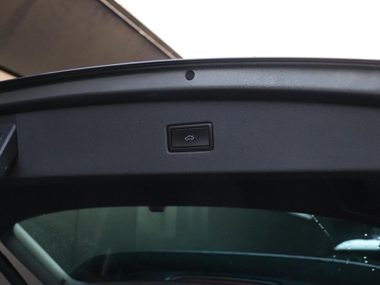 Volkswagen TIGUAN 1.5 TSI ACT Highline Business R | R LINE | DSG | MASSAGE | CAMERA | APPLE CARPLAY | STOELVERW. |