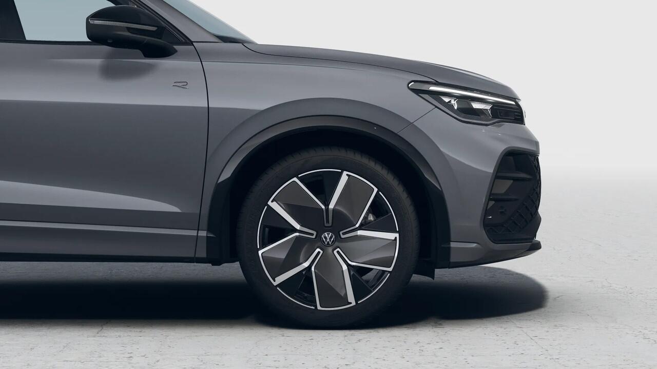 Volkswagen TIGUAN 1.5 eHybrid 272 6DSG R-Line Edition Automaat | Black Style Pakket