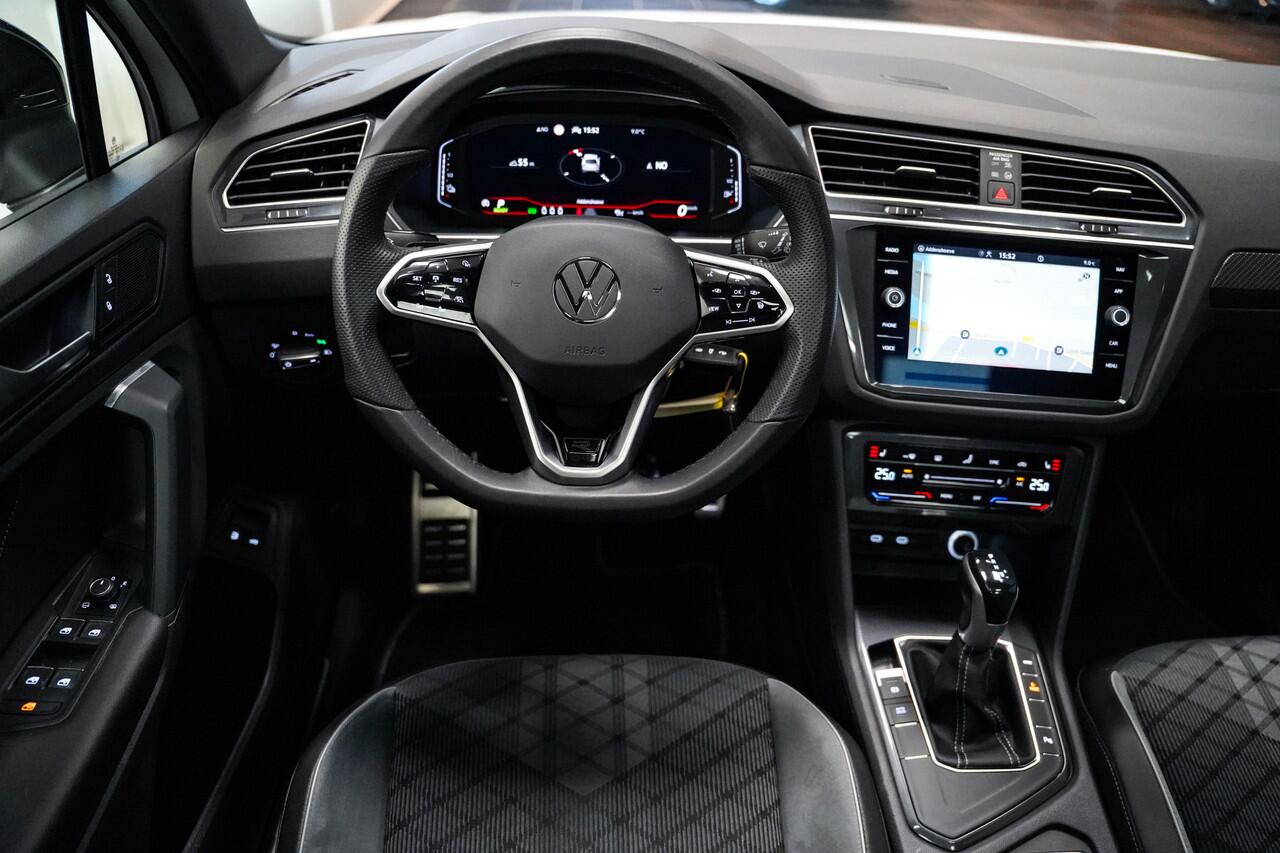 Volkswagen TIGUAN 1.4 TSI eHybrid R-Line Black style|Pano dak|Trekhaak|Acc