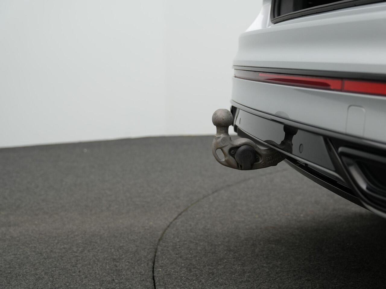 Volkswagen TIGUAN 2.0 TDI 150 pk DSG R-Line Business+ | Panoramadak | Trekhaak | Standkachel | Leder | Geheugenstoelen | Head-up display | Stuur-/achterbankverwarming