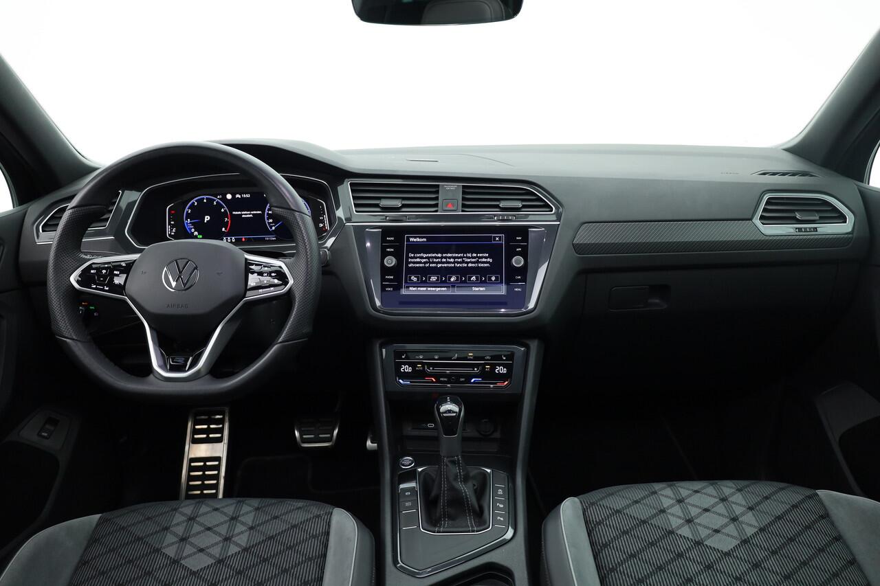 Volkswagen TIGUAN 1.5 TSI R-Line DSG | Pano | Elek. Trekhaak | Camera | Stoel- Stuurverw. | Keyless | Navi | CarPlay