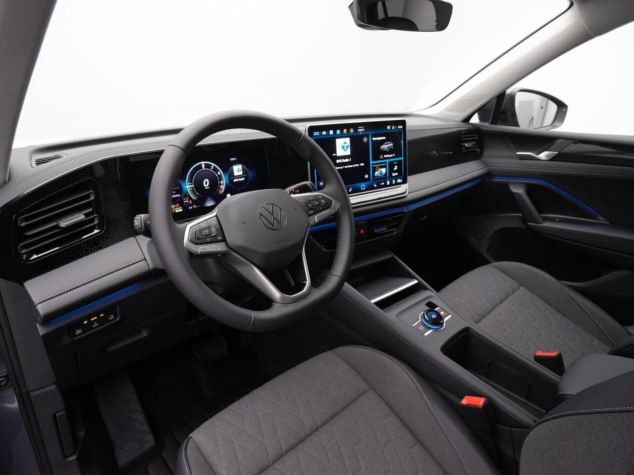 Volkswagen TIGUAN 1.5 eHybrid 204 pk DSG Life | Trekhaak | Adaptief onderstel | Stuur-/achterbankverwarming | Achteruitrijcamera