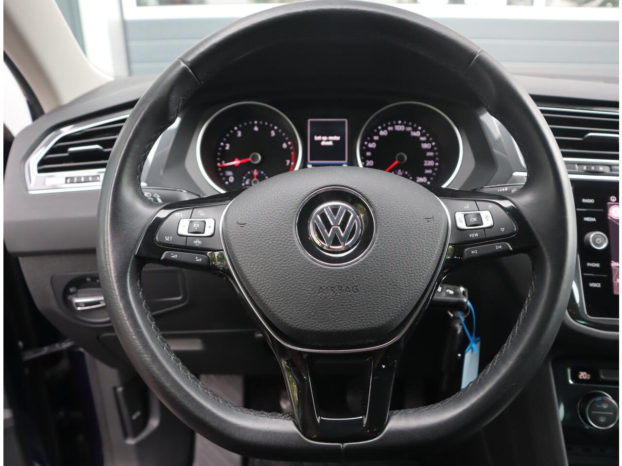 Volkswagen TIGUAN 1.5 TSI Comfortline Business