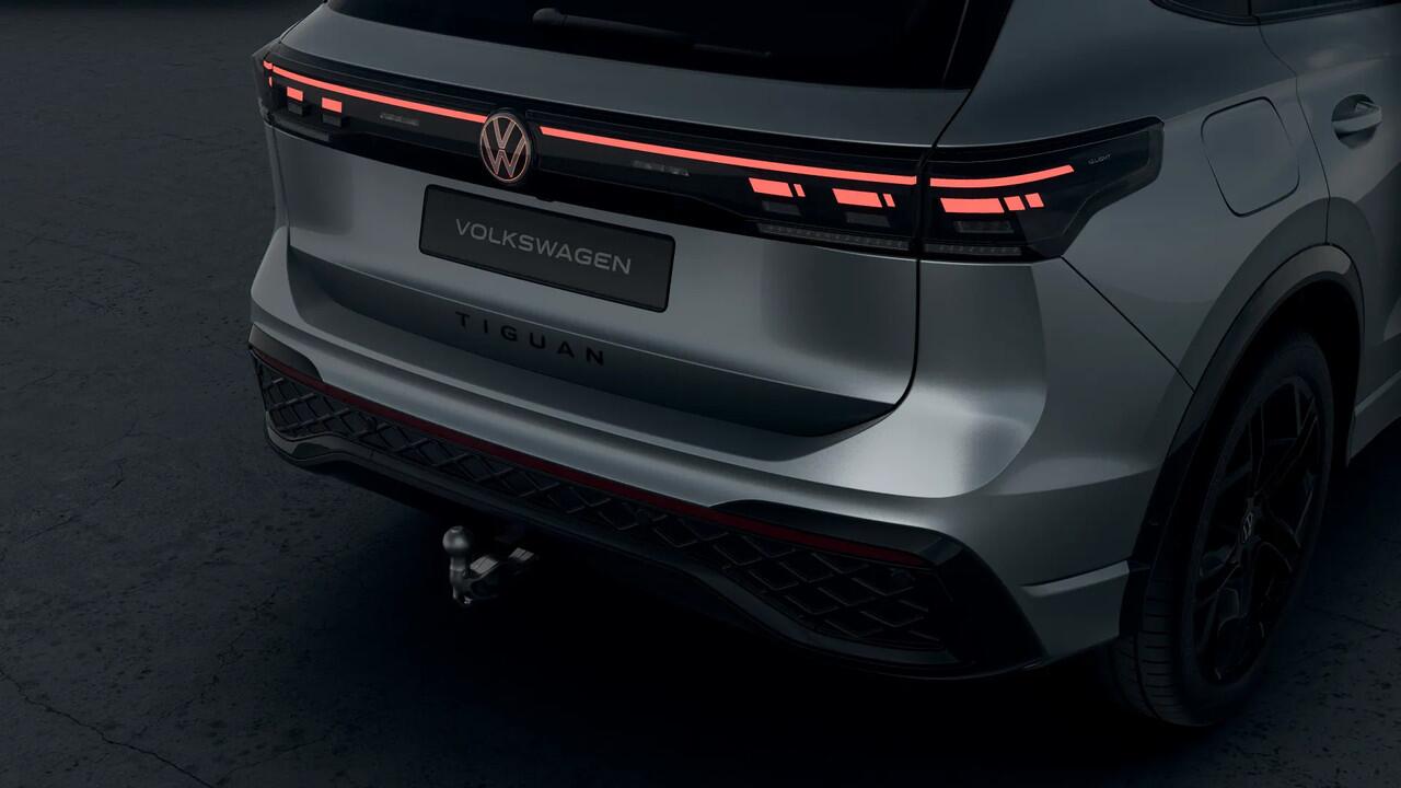 Volkswagen TIGUAN 1.5 eHybrid 272 6DSG R-Line Edition Automaat | Black Style Pakket