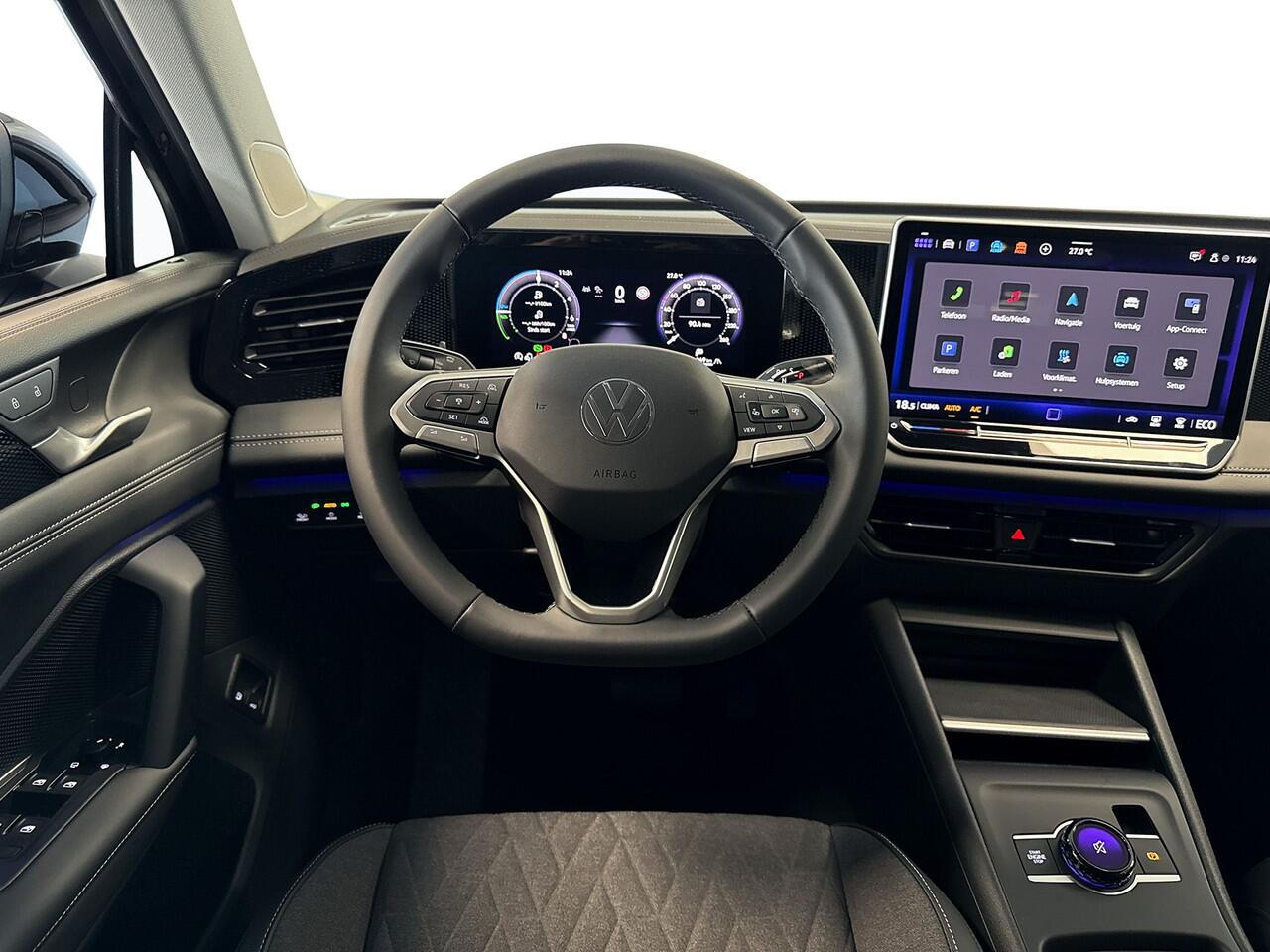 Volkswagen TIGUAN 1.5 204pk eHybrid Life Edition Parkeerassistent 'Park Assist Pro' incl. parkeerhulp / Rijstrookwisselassistent 'Side Assist' / Velgen 'Napoli', 18 inch