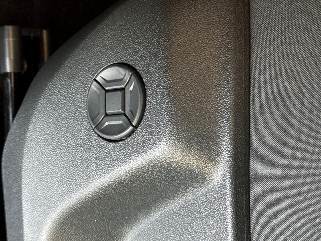 Volkswagen TIGUAN 1.5 204pk eHybrid Life Edition Adaptive Cruise Control / Achteruitrijcamera / 18 inch velgen