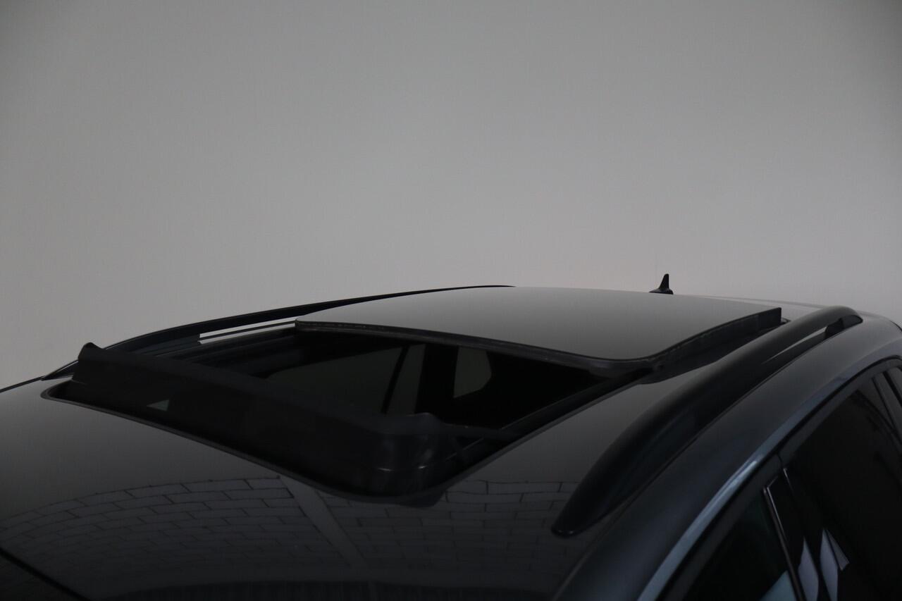 Volkswagen TIGUAN 1.5 TSI ACT Highline Business R NL-Auto!! Panoramadak I Apple Car-Play