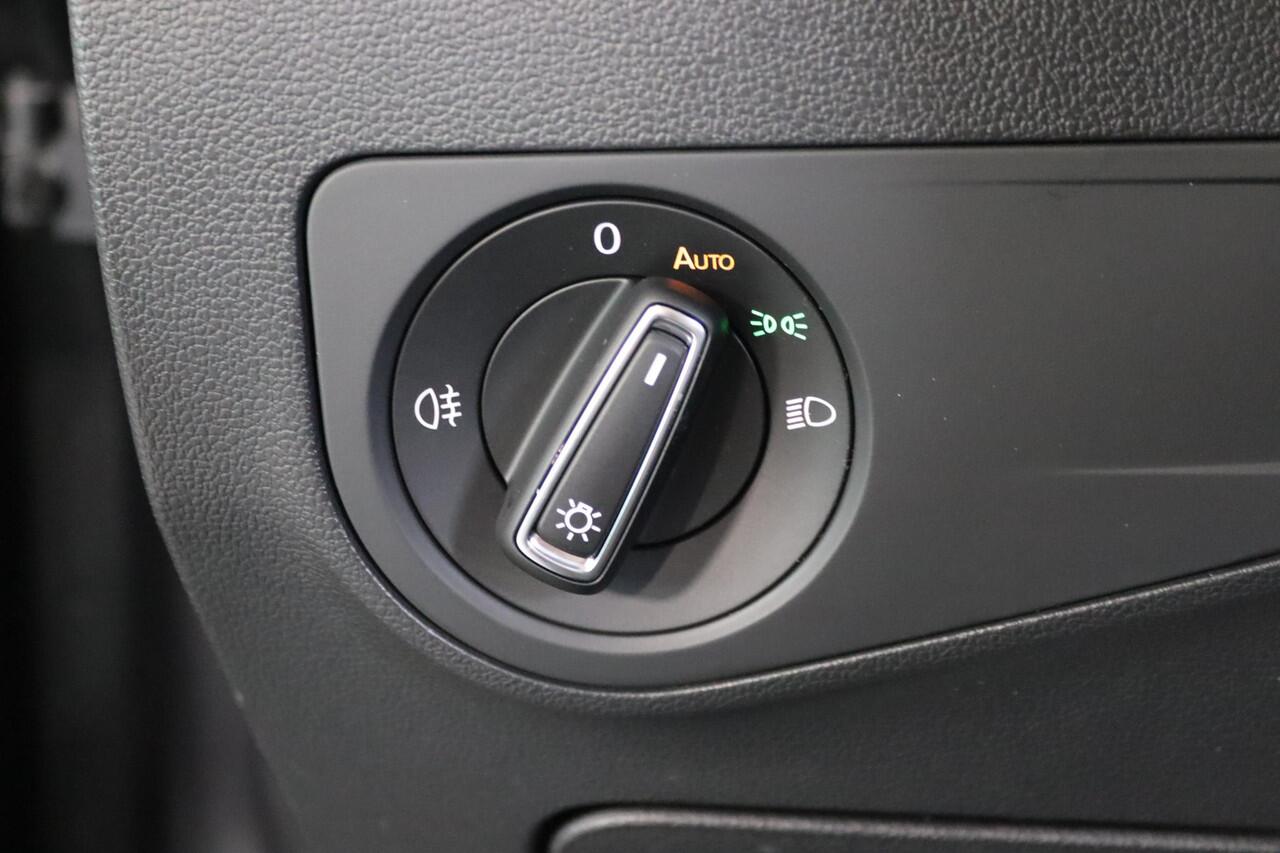 Volkswagen TIGUAN Allspace 1.5 TSI, Life, 7-Persoons, Trekhaak, Virtual Cockpit, Apple CarPlay/Android Auto, Stoel/Stuur verwarming,