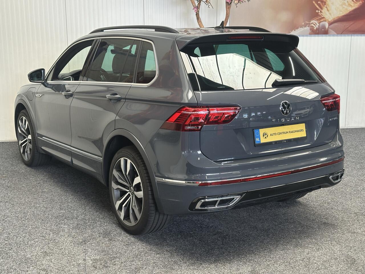 Volkswagen TIGUAN 1.5 E HYBRID R-LINE VOL OPTIES !! NIEUWSTAAT !!! PANORAMADAK 360 CAMERA NAVIGATIE ADAPTIVE CRUISE CONTROL CLIMATE CONTROL APPLE CARPLAY/ANDROID RIJSTROOKSENSOREN DODEHOEKSENSOREN PDC ZEER MOOI !! 3010