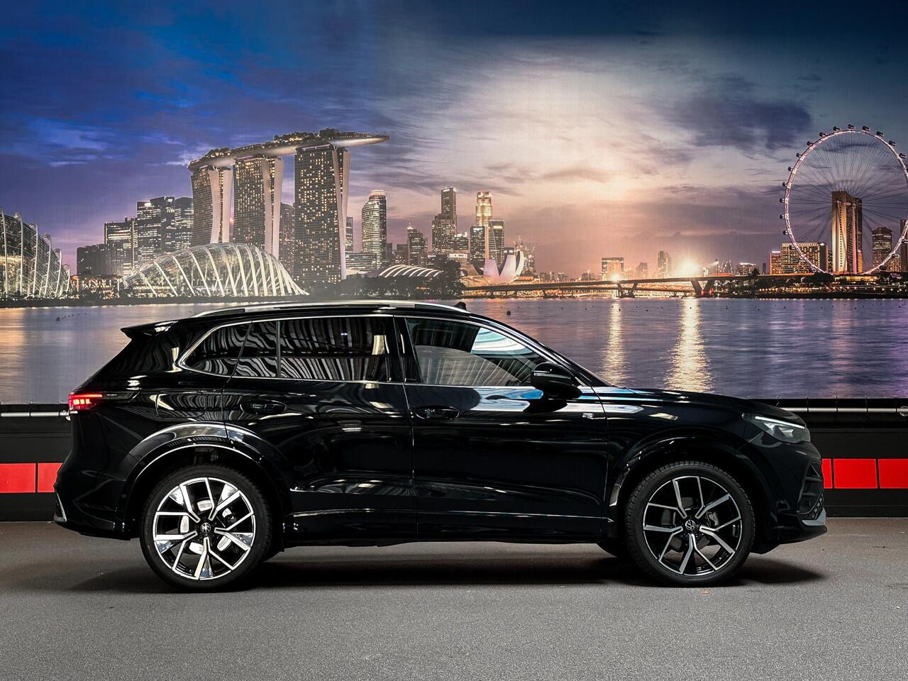 Volkswagen TIGUAN 1.5 eTSI 3x R-Line H|K|HUD|Panorama|Sfeer|