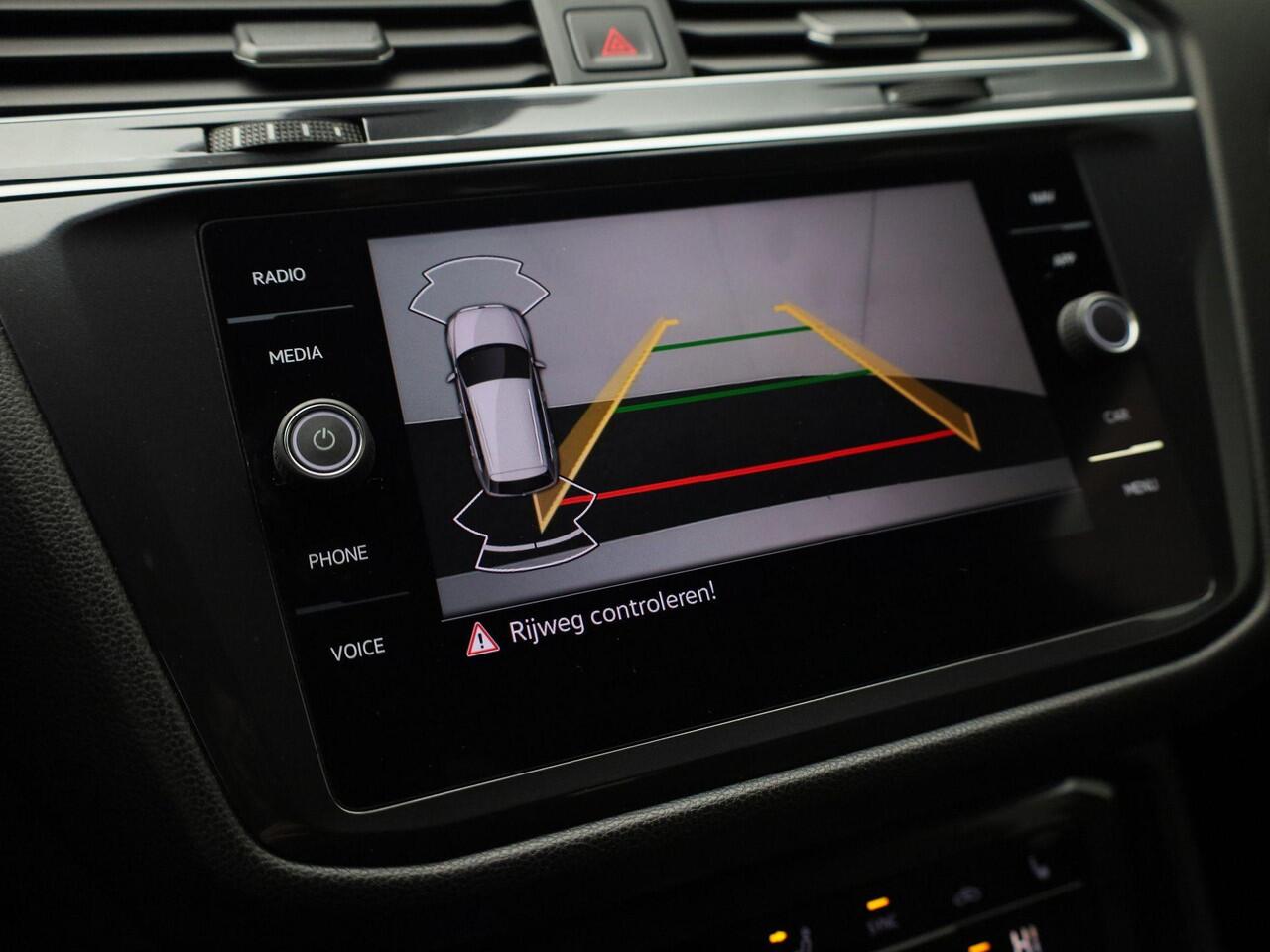 Volkswagen TIGUAN Allspace 1.5TSI/150PK R-Line Business 7p. DSG · Navigatie · Stoel- & stuurverwarming · Camera + parkeersensoren · Garantie t/m 30-08-2027 of 100000km.