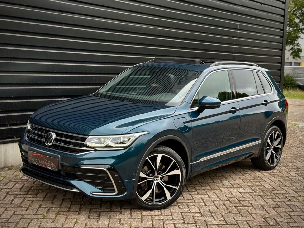 Volkswagen TIGUAN 1.4 TSI eHybrid R-LINE PANO|360|IQ|LEDER|ACC|DCC VOL!