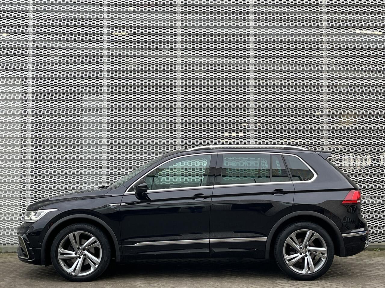 Volkswagen TIGUAN 1.5 TSI R-Line / Digitaal dashboard / Navigatie / App connect / Camera / PDC V+A / Lichtmetaal 19 inch /