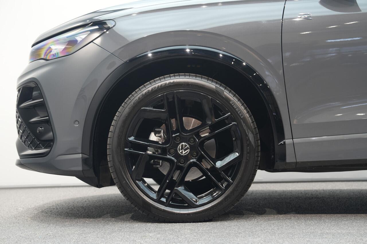 Volkswagen TIGUAN 1.5 eTSI R-Line | VOL OPTIE | PANO | LEDER | HEAD-UP | HARMAN KARDON | WEG.TREKHAAK |