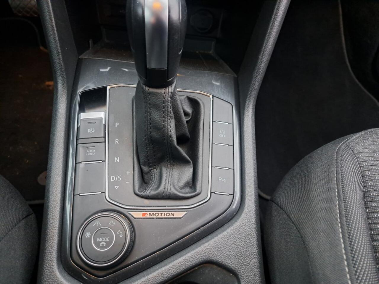 Volkswagen TIGUAN Allspace 2.0 TDI 190 Pk !! R-line Black Edition 4Motion Dsg-7