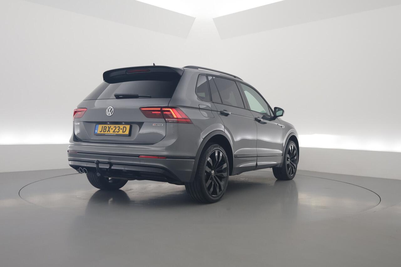 Volkswagen TIGUAN 2.0 TDI 4Motion R-Line DSG | Trekhaak | HUD | Adapt. Cruise | CarPlay | Navi | Stoelverw.