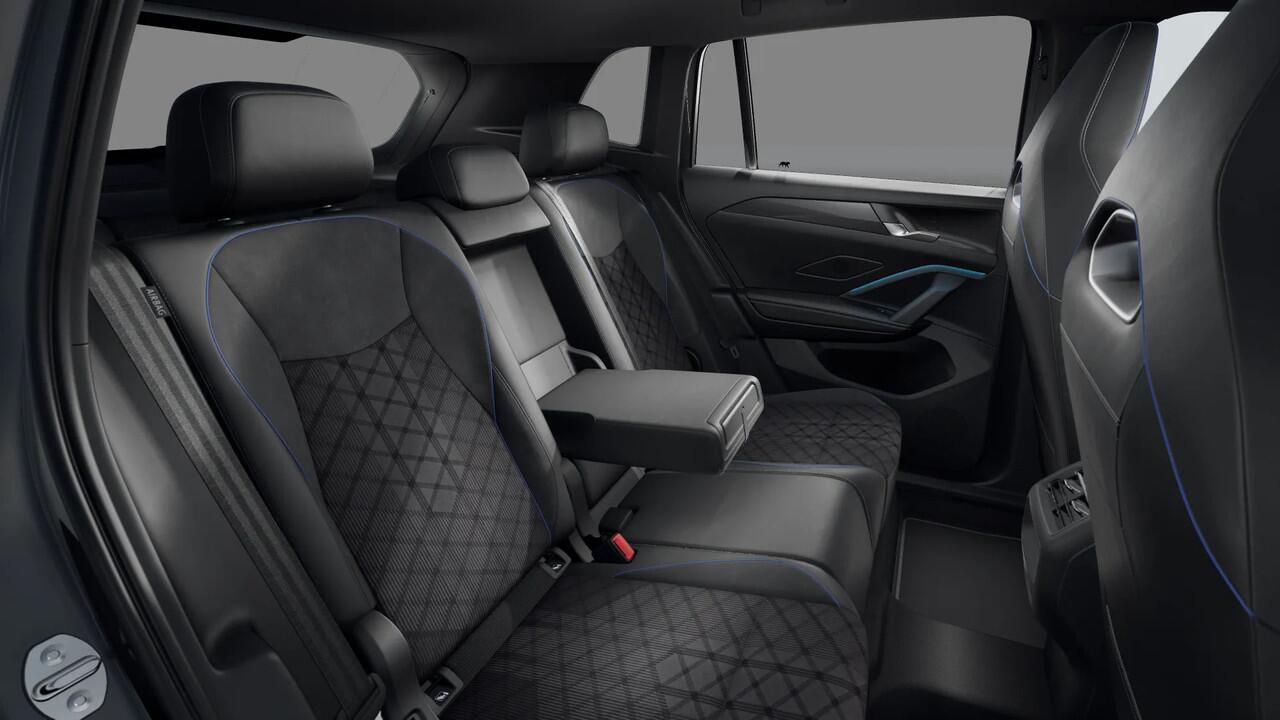 Volkswagen TIGUAN 1.5 eHybrid 272 6DSG R-Line Edition Automaat | Black Style Pakket