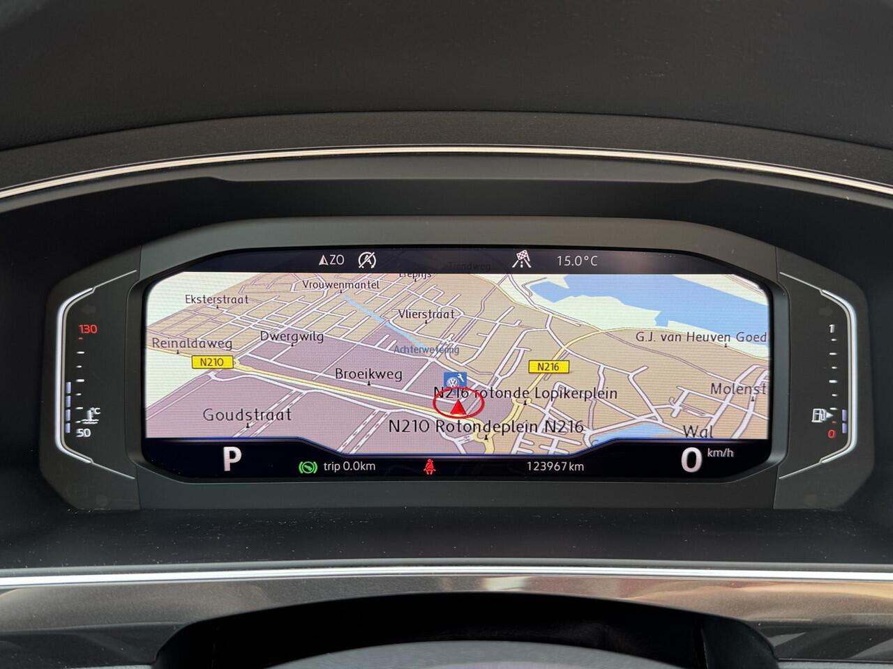 Volkswagen TIGUAN 2.0 TSI DSG 4M R-Line (2x) (Pano,Camera,Virtual)