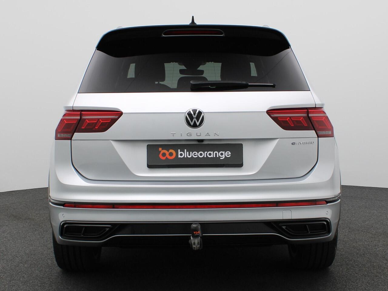 Volkswagen TIGUAN 1.4 TSI eHybrid R-Line Business 245PK DSG Trekhaak, LED-Matrix, Elek. achterklep, 20" Suzuka velgen, Navigatiesysteem, Black Style, Winterpakket