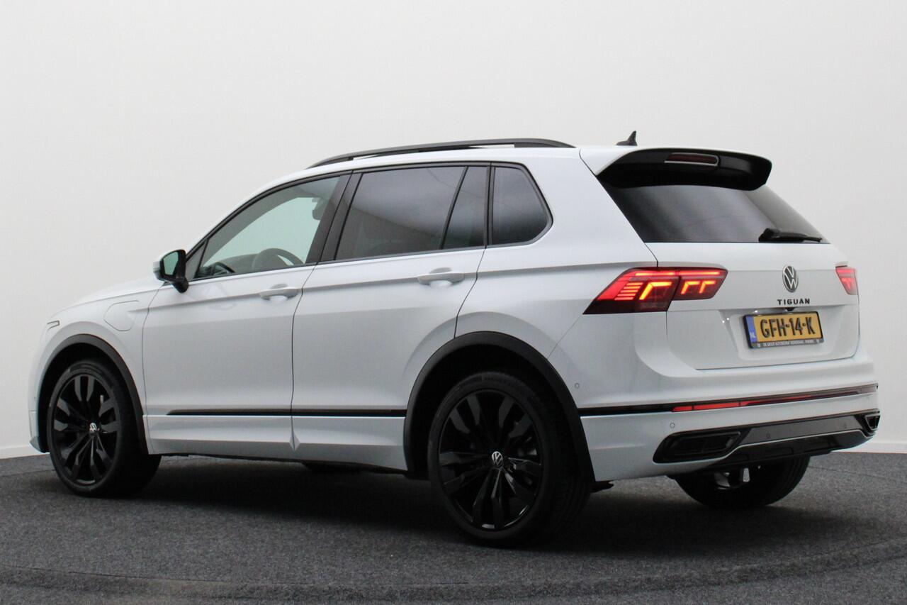 Volkswagen TIGUAN 1.4 TSI eHybrid R-Line Business+ Panoramadak, 360° Camera, Head-Up, ACC, Keyless, Trekhaak, 20"