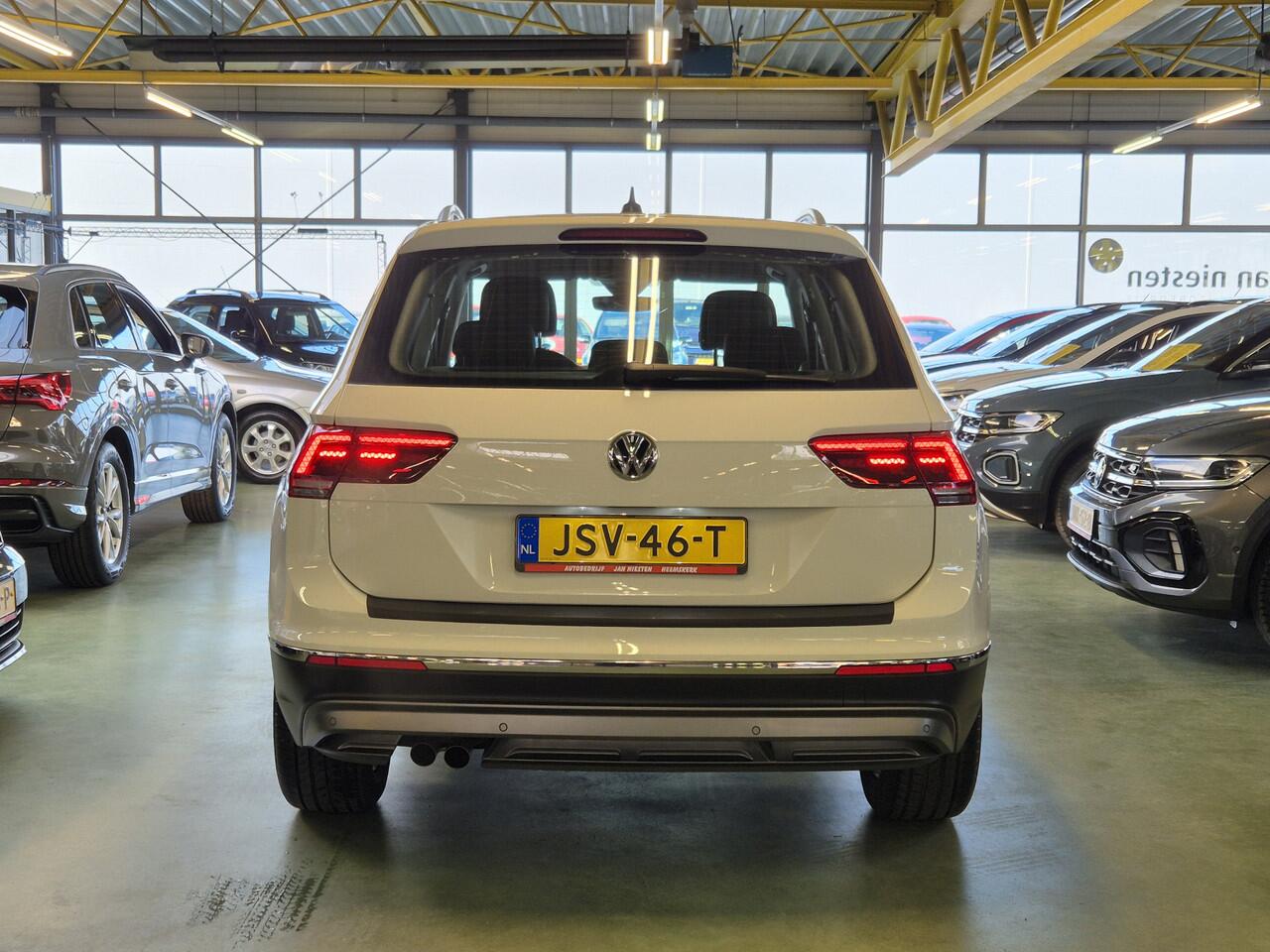 Volkswagen TIGUAN 1.5 TSI ACT Highline -150pk- Automaat | Navi | App Connect | Stoelverwarming | Rijklaarprijs incl. 1 jaar Bovag garantie