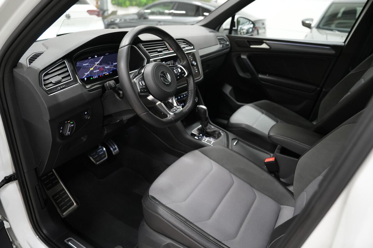 Volkswagen TIGUAN 1.5 TSI 3x R-Line * Virtual - Camera - ACC - Blind Spot - 20" - Head Up *