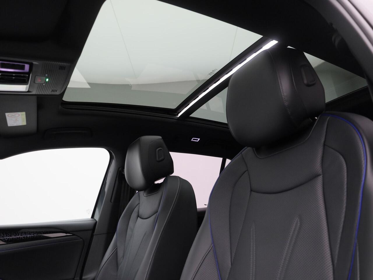 Volkswagen TIGUAN NEW 1.5 eHybrid R-Line Edition | PANO | 360° | ADAPTIVE | HUD | IQ LIGHT | MEMORY | STOELMASSAGE | STOELVENT. | STOELVERW. | TREKHAAK